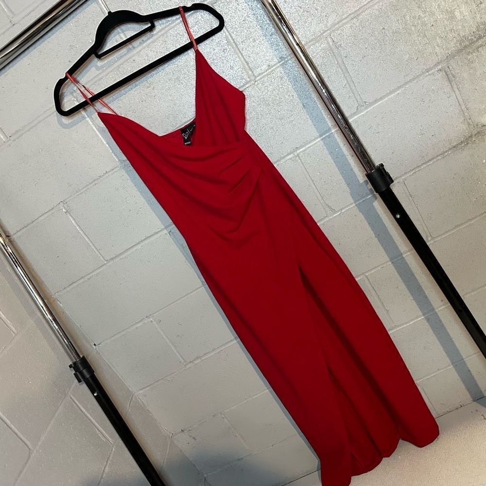 Windsor large red elegant spaghetti strap midi dress